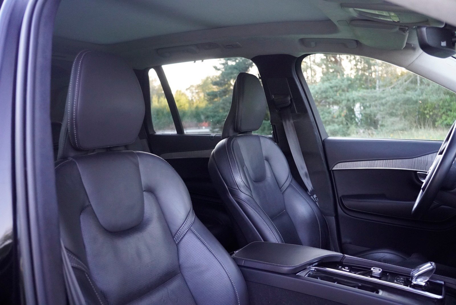 Volvo XC90 B5 D AWD Ultimate Dark 2022 - cesja leasingu - zdjęcie 5
