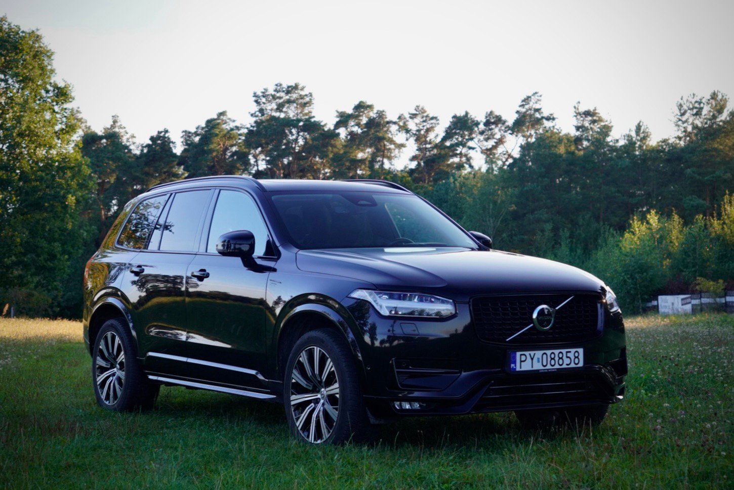 Volvo XC90 B5 D AWD Ultimate Dark 2022 - cesja leasingu