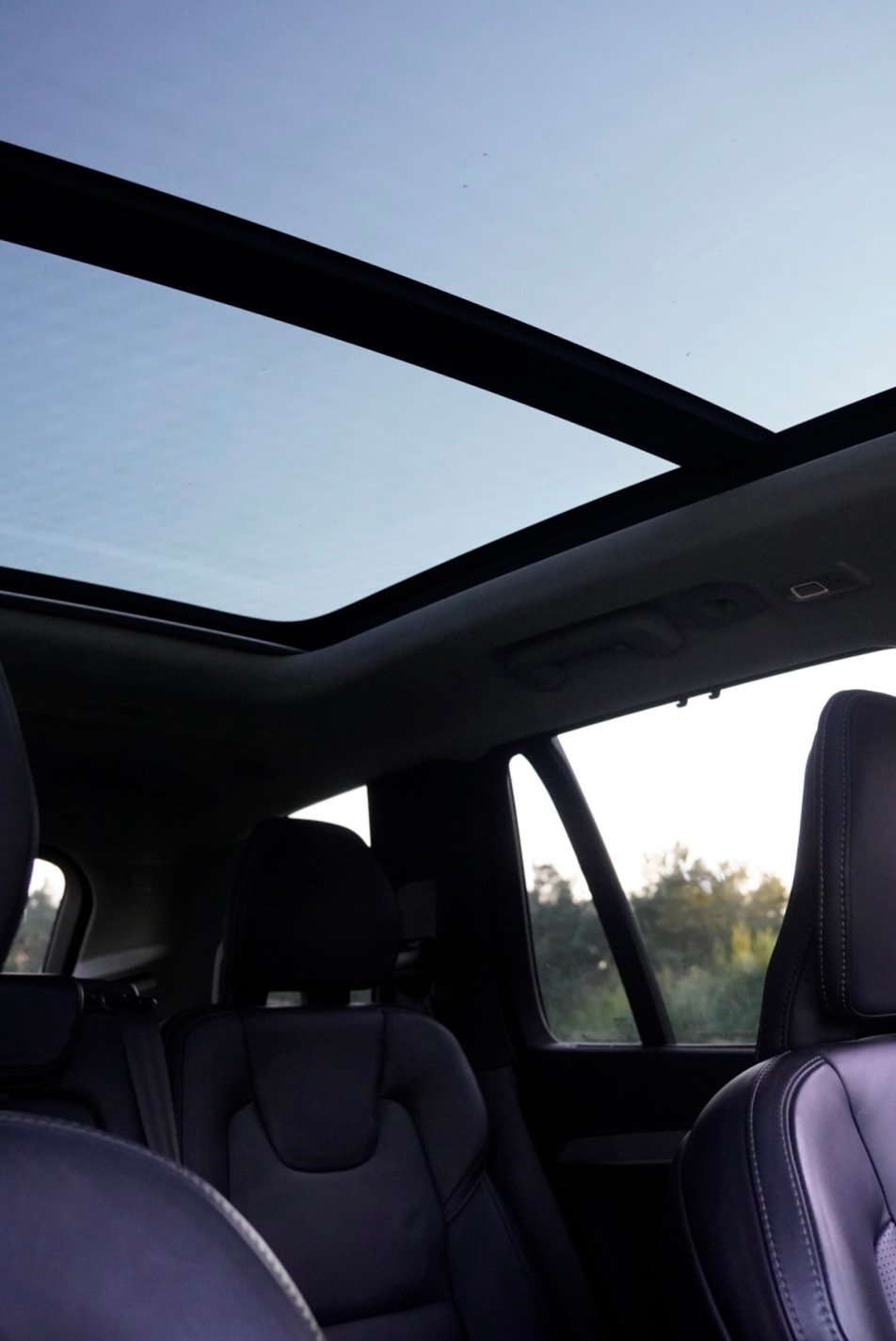 Volvo XC90 B5 D AWD Ultimate Dark 2022 - cesja leasingu - zdjęcie 7