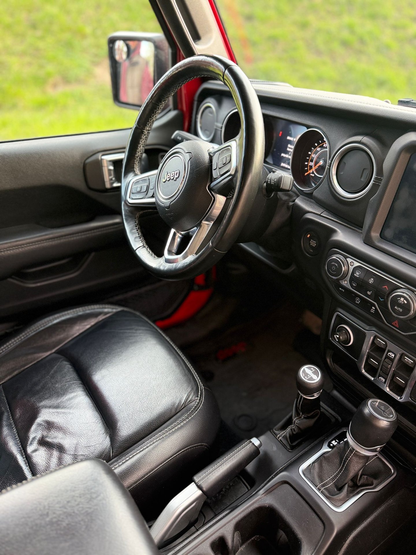 CESJA LEASINGU – Jeep Wrangler Sahara 2.0 Turbo 272 KM 4x4 Automat - zdjęcie 2
